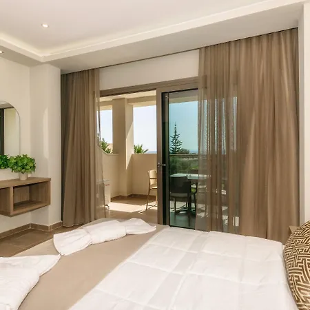 Remezzo & Aparthotel 4*