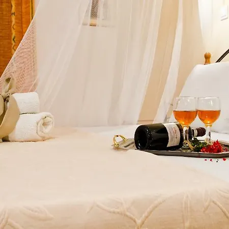 Remezzo & Aparthotel Amoudi