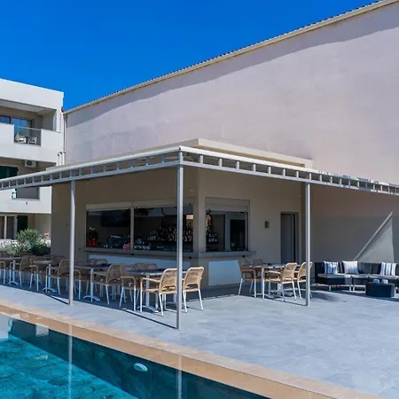 Apart-hotel Remezzo & Amoudi