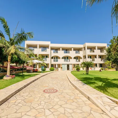 Remezzo & Apartahotel 4*