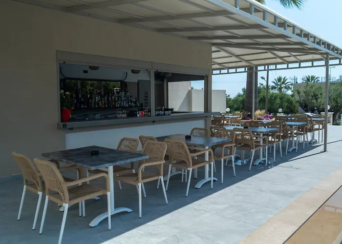 Remezzo & Lejlighedshotel Amoudi