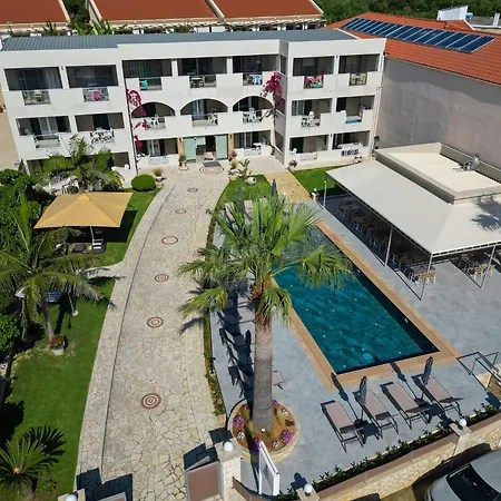 Remezzo & Aparthotel Amoudi