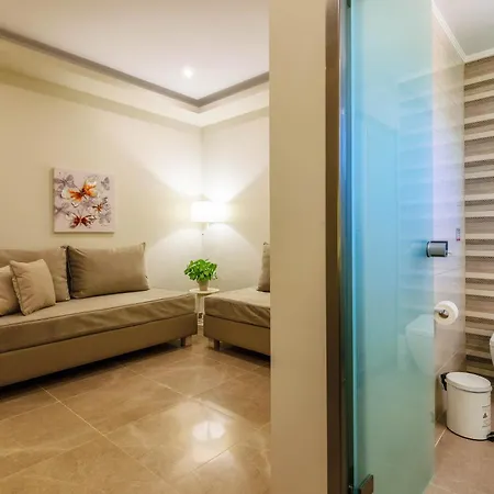 Aparthotel Remezzo & Amoudi