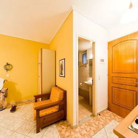 Remezzo & Aparthotel 2*